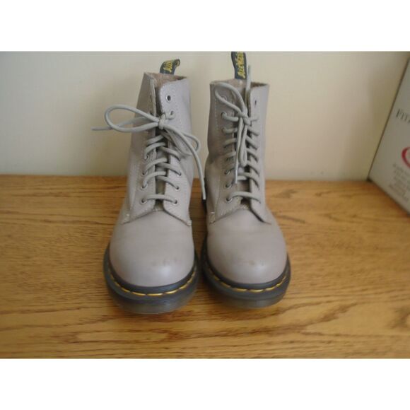Dr. Martens 1460 Smooth Leather Boots Taupe Womens Size 7 - Picture 1 of 6